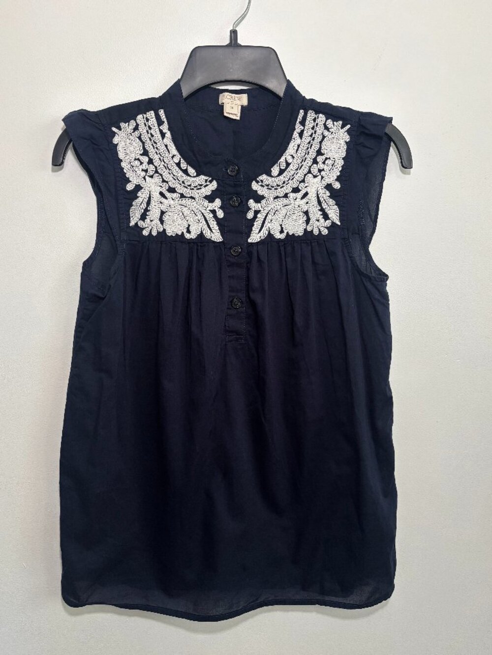 J.Crew Sleeveless Embroidered Top Womens 00 Navy White Cotton Blouse F3495